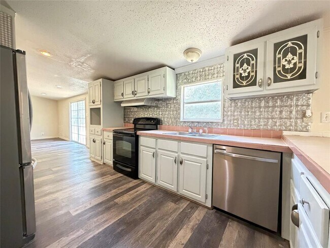 Building Photo - 372 Co Rd 4450
