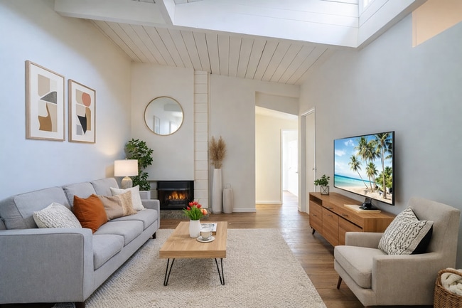 Building Photo - Newly Renovated!! 6 Bedroom property on Baja! (Lease out, pending signatures. Check back in a few...