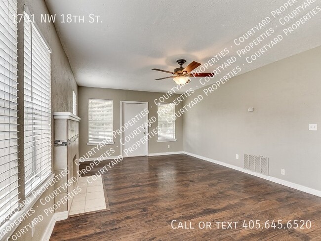 Building Photo - Beautiful 2 bed, 2 bath updated duplex in ...