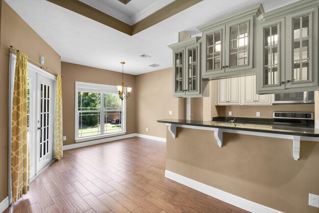 Building Photo - 6791 Flintwood St