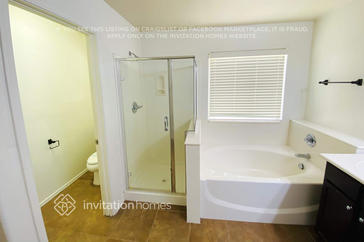 Building Photo - 615 S Buena Vista Ave