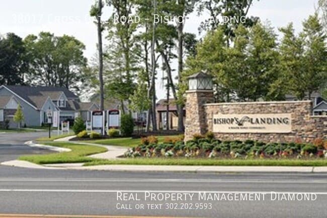 Building Photo - 38017 Cross Gate Rd