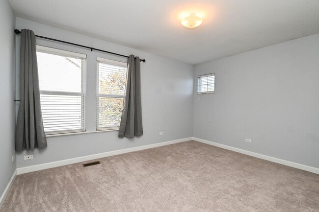 Building Photo - 5495 Chapel Hill