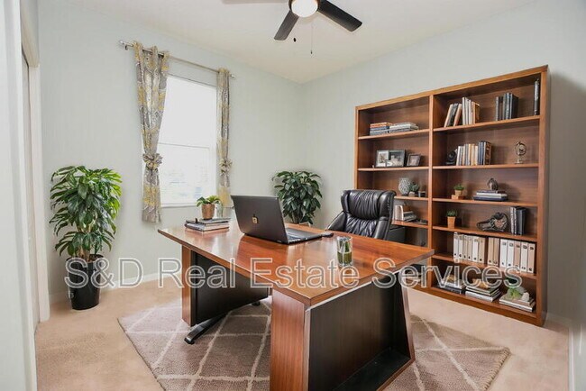 Building Photo - 5632 Aral Dr