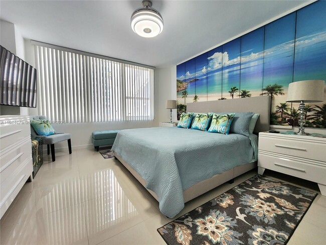 Building Photo - 3505 S Ocean Dr