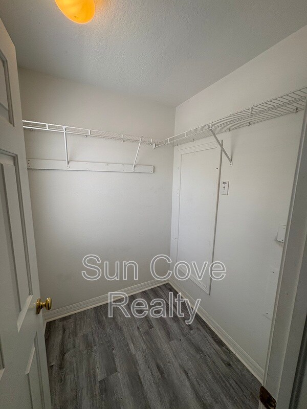 Building Photo - 11022 Black Swan Ct