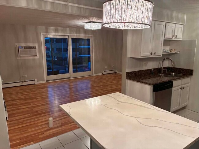 Building Photo - 9440 S 79th Ct