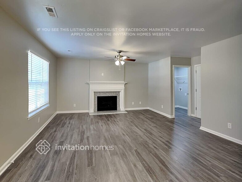 Building Photo - 474 Carlisle Dr