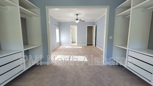 Building Photo - 130 Creekmound Dr