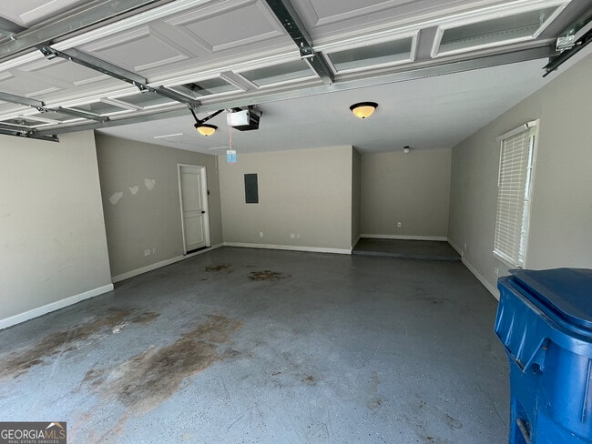Building Photo - 407 Deergrass Trail
