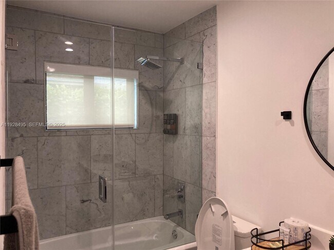 Building Photo - 7524 Mutiny Ave