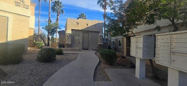 Building Photo - 12050 N Panorama Dr