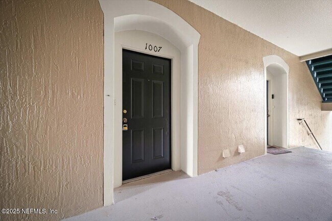Primary Photo - 7990 Baymeadows Cir E