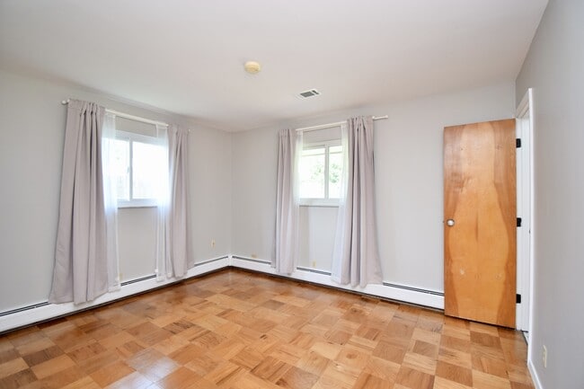 Building Photo - 12143 Audie Ct