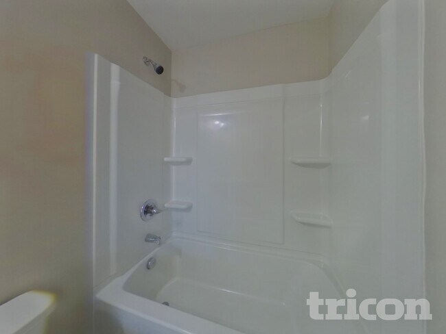 Building Photo - 137 Portchester Ln