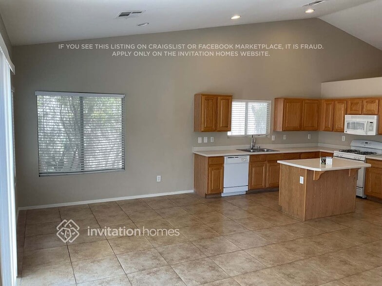 Building Photo - 5055 Big Island Ct