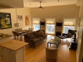 Building Photo - 118 W Marshall St