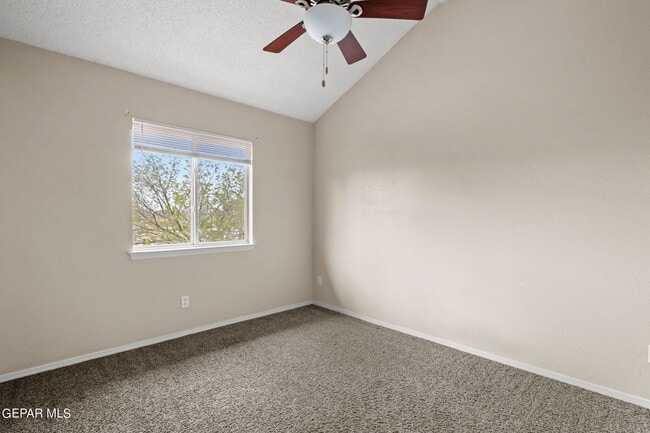 Building Photo - 11815 Stone Castle Dr