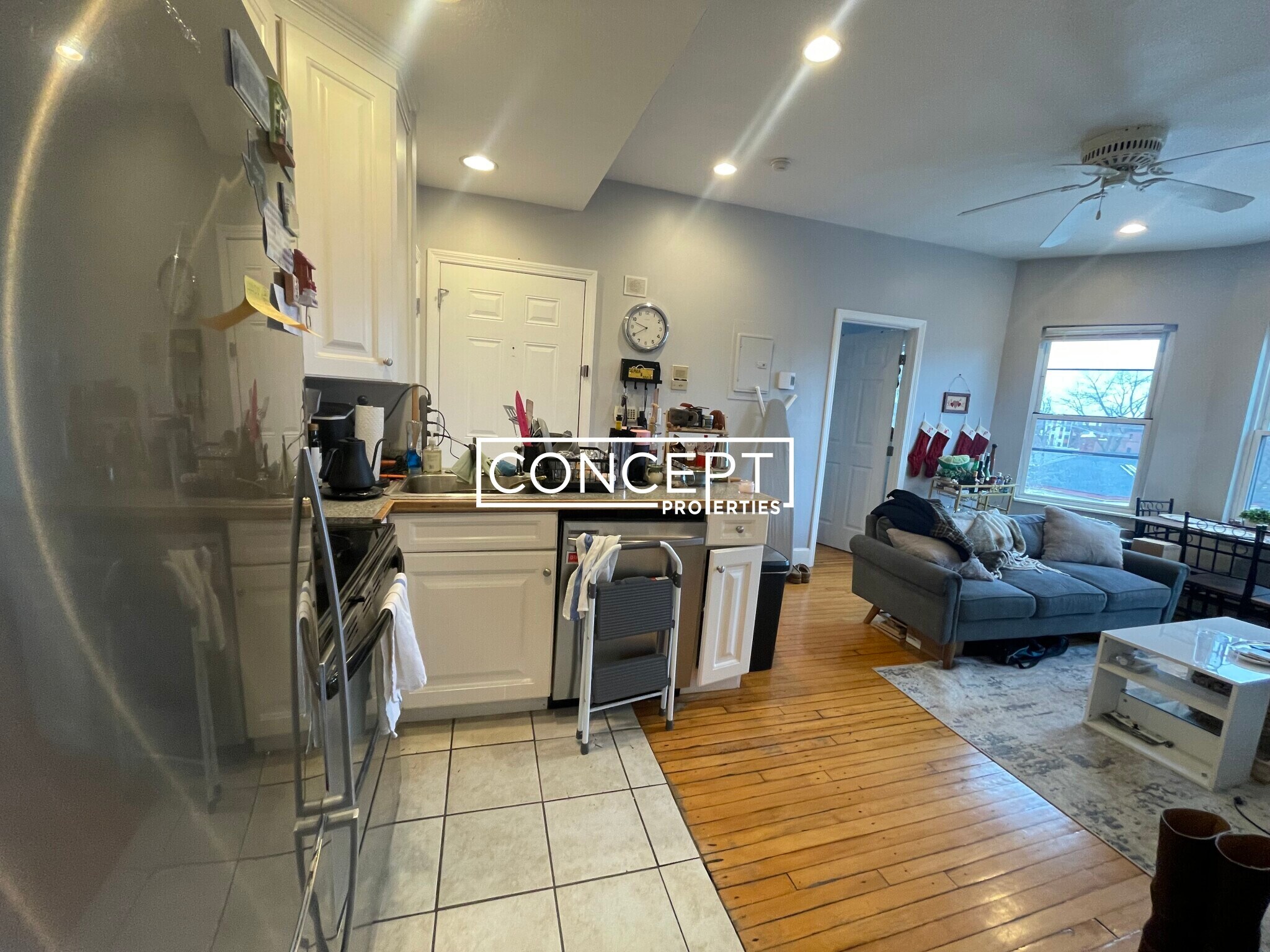 Building Photo - 1 Centre St Ter