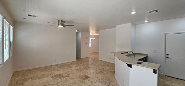 Building Photo - 545 Playa Linda Pl