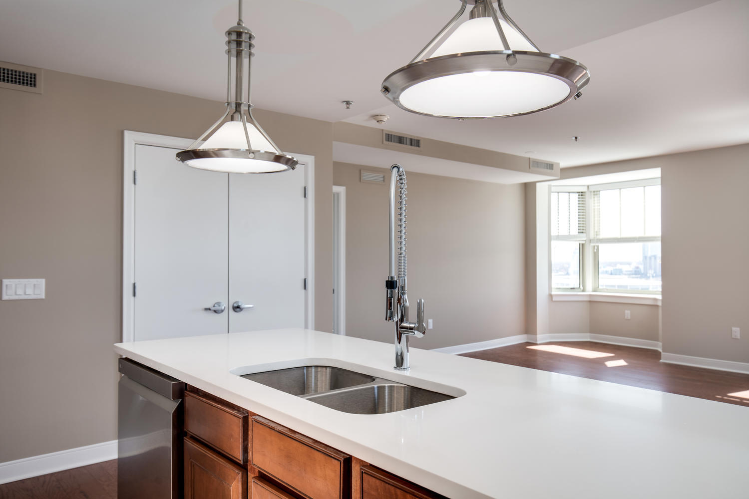 Building Photo - 525 W Lafayette Blvd