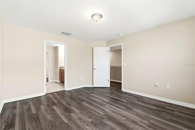 Building Photo - 16948 Storyline Dr