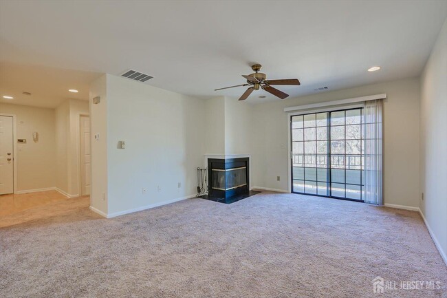 Building Photo - 1109 Stoneridge Cir