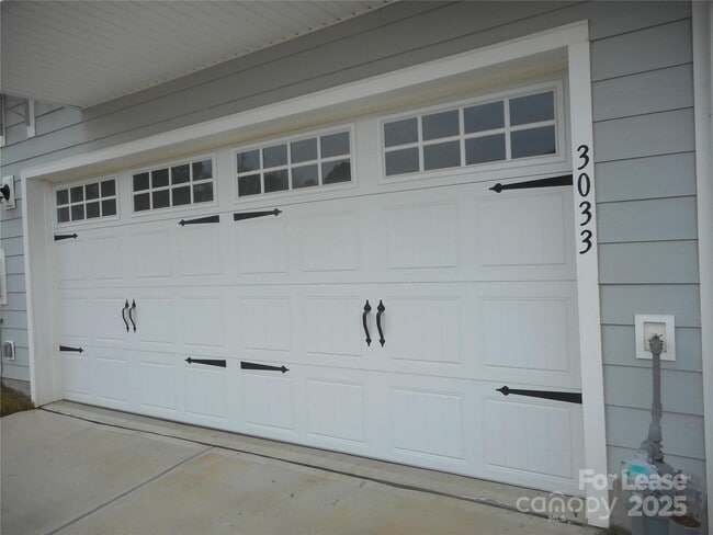 Building Photo - 3033 Matthews-Indian Trail Rd