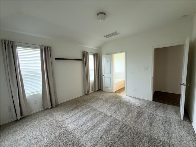 Building Photo - 21417 Wilmiller Ln