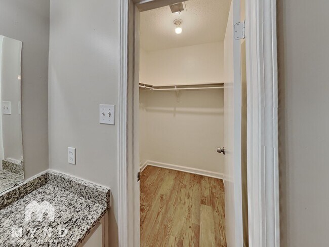 Building Photo - 7256 Rose Trail Dr