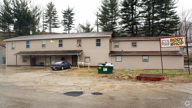 Primary Photo - 20 Pigeon Roost Rd