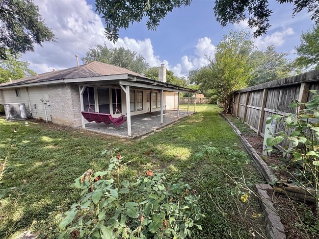 Building Photo - 8507 Grove Park Dr