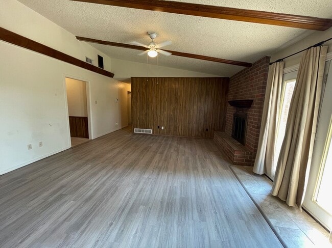 Building Photo - 3/2/2 in Frenship ISD
