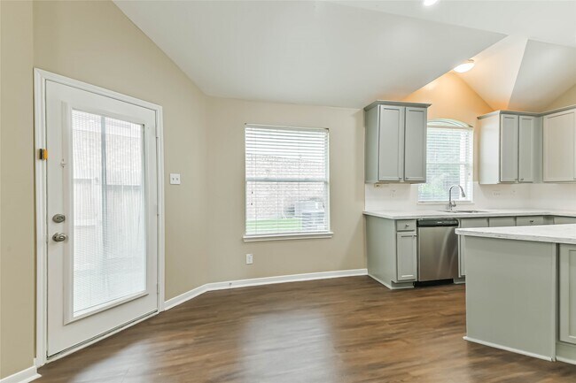 Building Photo - 10542 Oleander Point Dr