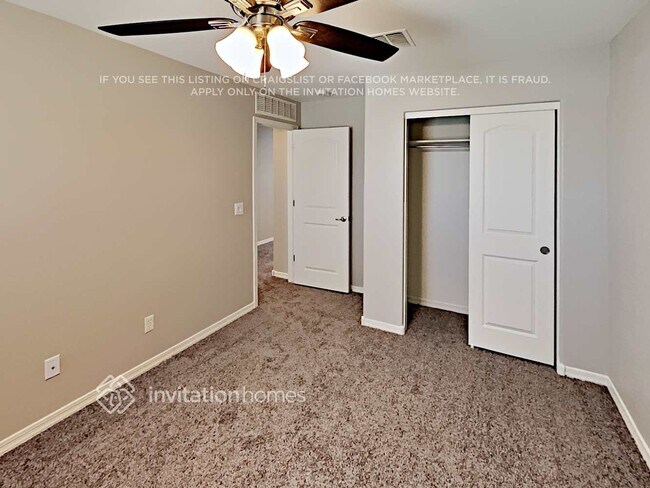 Building Photo - 1508 N Balboa