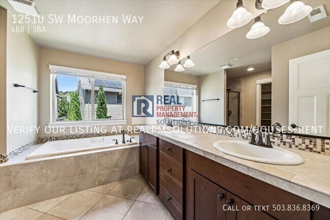 Building Photo - 12510 SW Moorhen Way