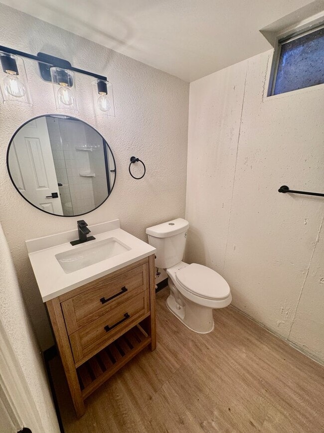 Building Photo - 417 S Owens St