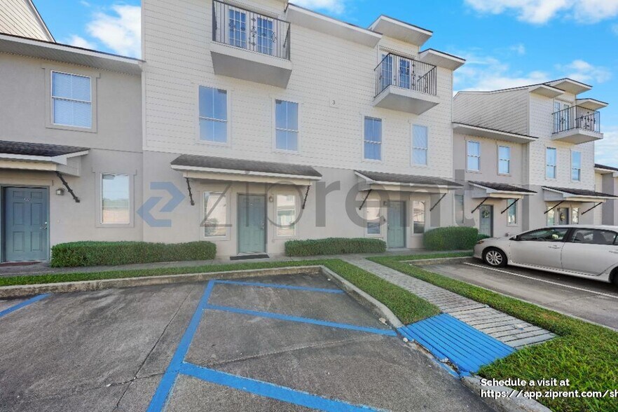 Building Photo - 2403 Brightside Dr