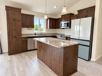 Building Photo - 947 Breckenridge Ln