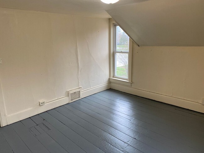 Building Photo - 1331 Grand Ave