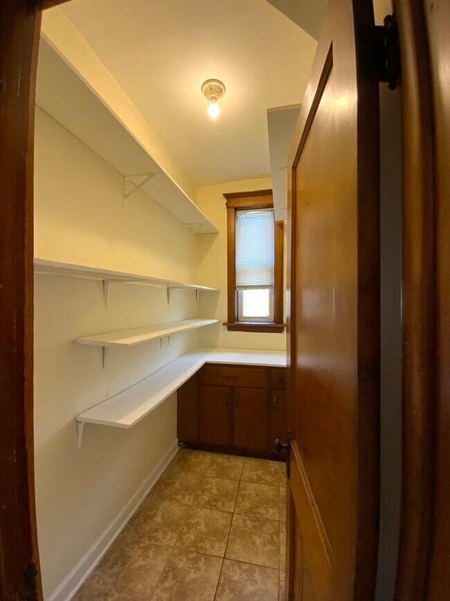 Building Photo - 3116 N Elston Ave
