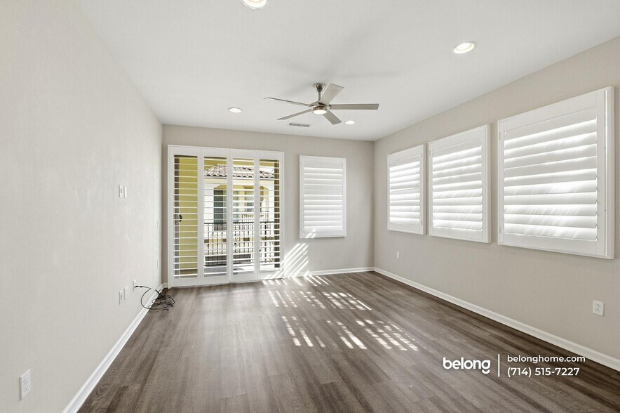 Building Photo - 1014 El Paseo