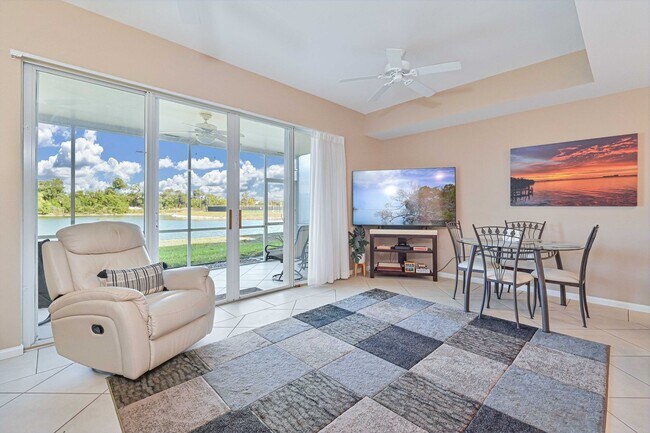 Building Photo - NOW AVAILABLE - Cozy Townhome w/ 1 Car Garage in Fort Myers!