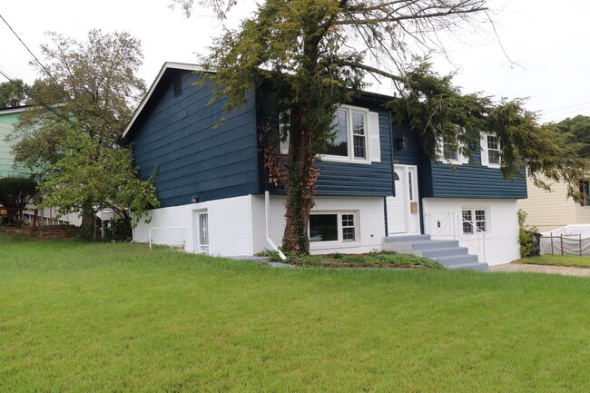 Primary Photo - 4203 John St