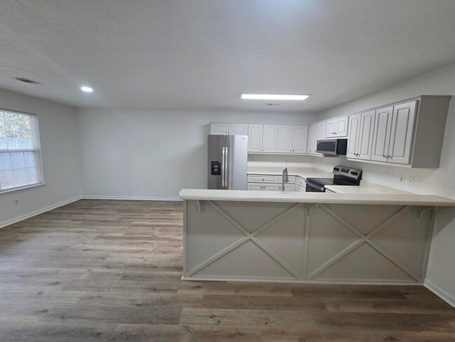 Building Photo - 496 Connemara Trail