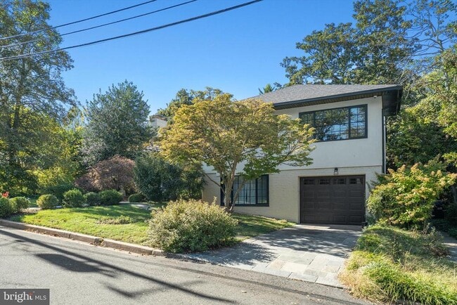 Primary Photo - 4214 50th St NW