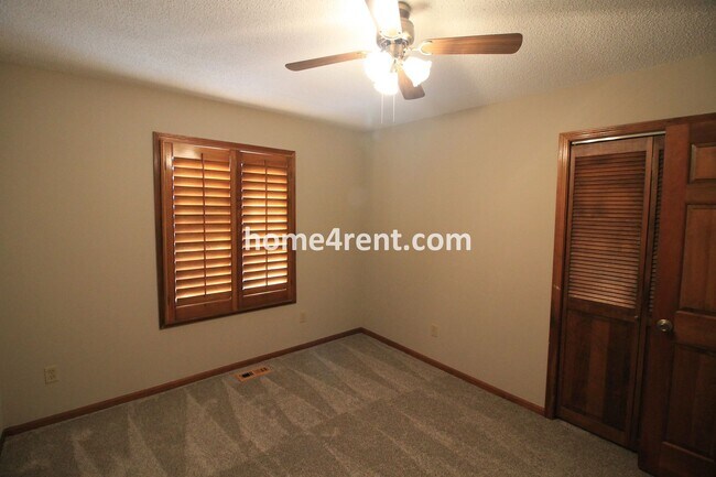 Building Photo - Bedrooms on the Main Level w/ Finished Wal...
