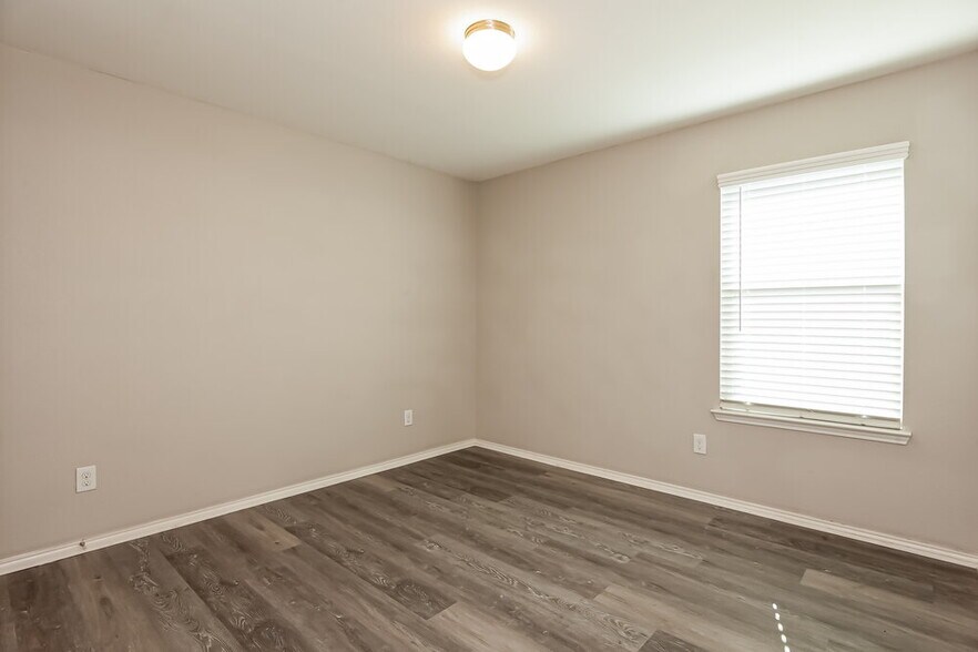 Building Photo - 14432 Leadrope Cir