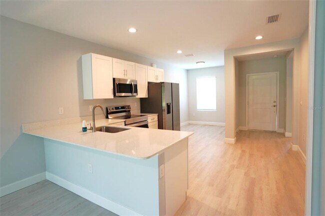 Building Photo - 17072 Byron Ave