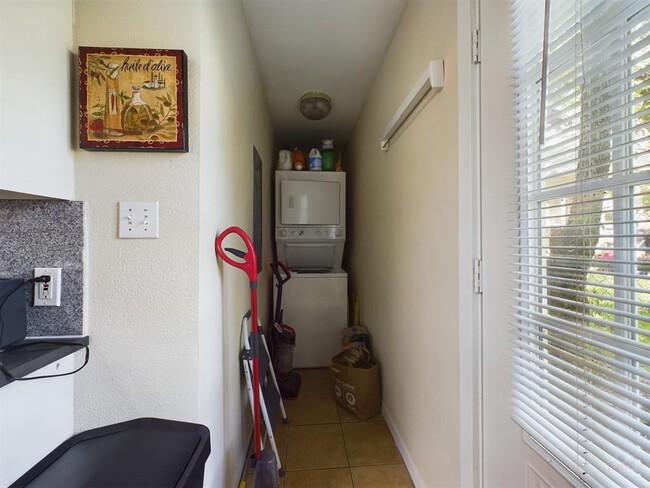 Building Photo - 4521 Avenue F